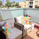 Palia Elegance Oasis Apartamento *